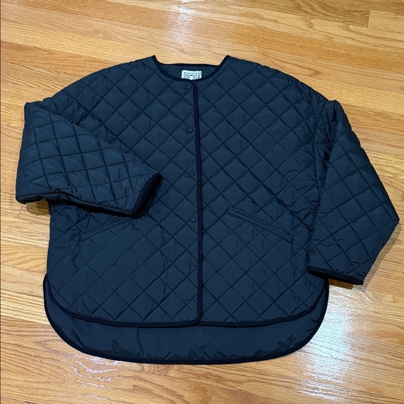 Toteme Jackets & Blazers - NWT Totême Black Quilted Puffer Jacket Oversized